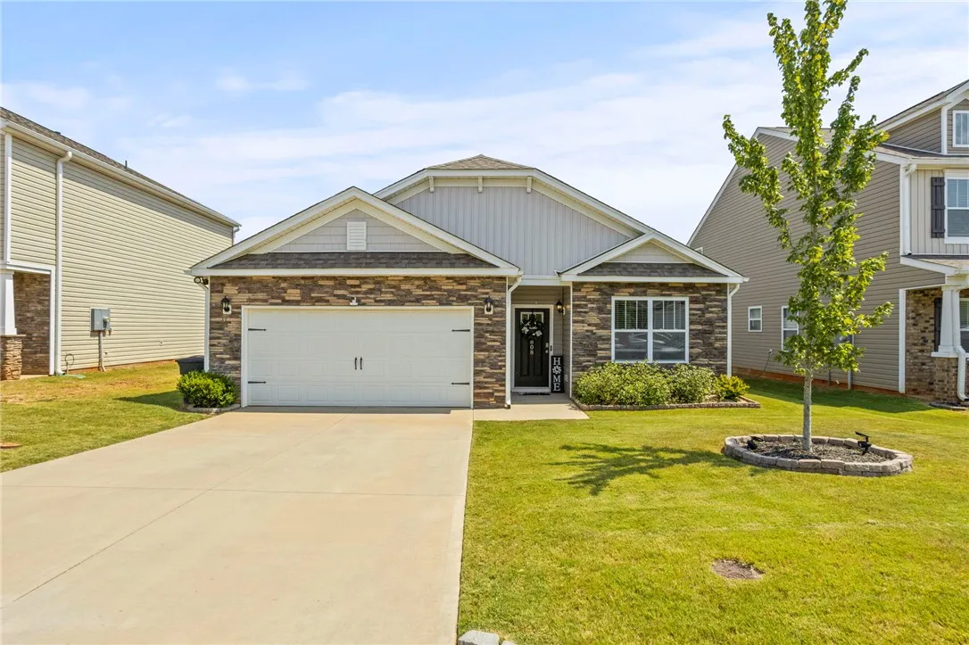 808 Longhorn Drive