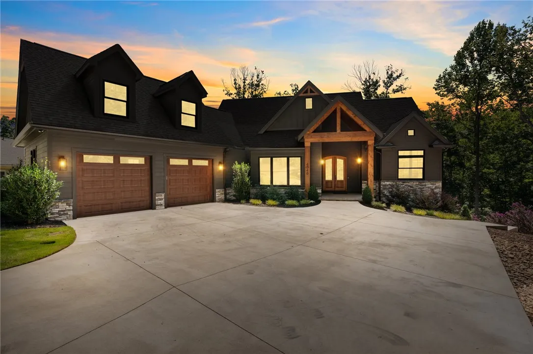 Property image 2 at 4040 Augusta Point Drive, Seneca, SC 29672