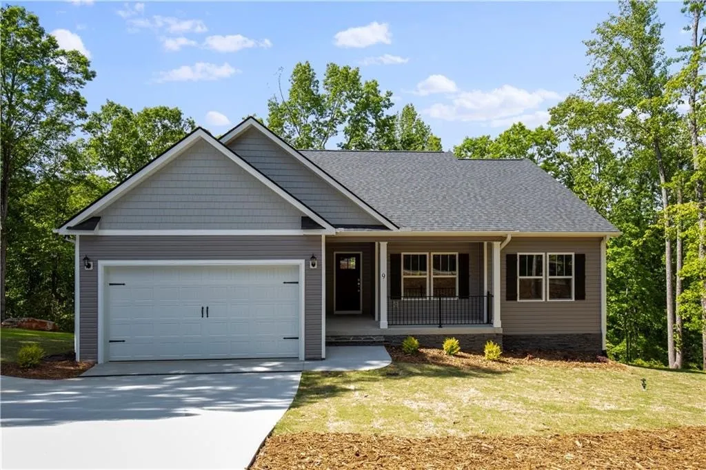 Property image 1 at 135 Mcalister Road, West Union, SC 29696