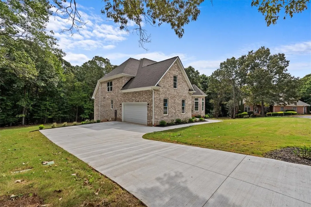 Property image 4 at 103 Bluffton, Belton, SC 29627