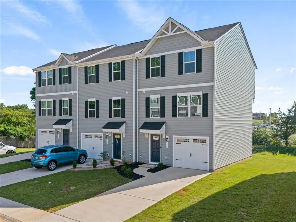 116 Sligh Way