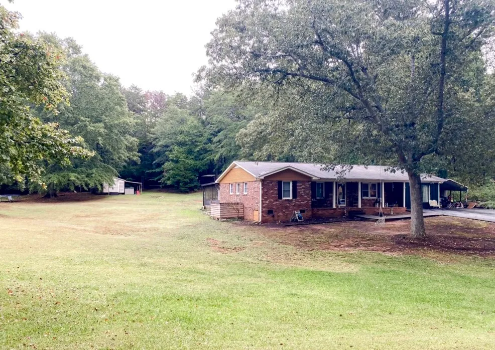 Property image 2 at 201 Larkwood Road, Liberty, SC 29657