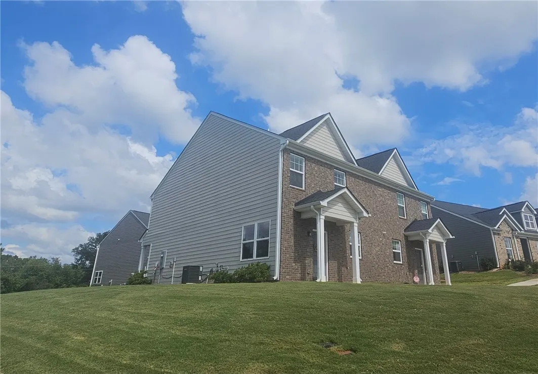 118 Village Main
