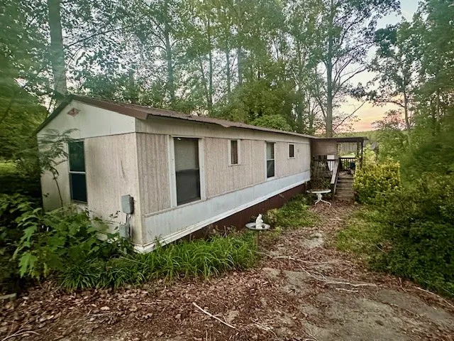 Property image 2 at 102 Holt Drive, Iva, SC 29655
