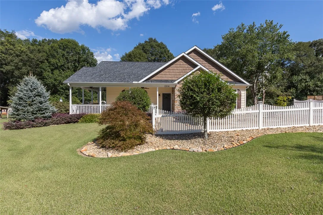 Property image 2 at 204 Frances Cannon Drive, Anderson, SC 29621