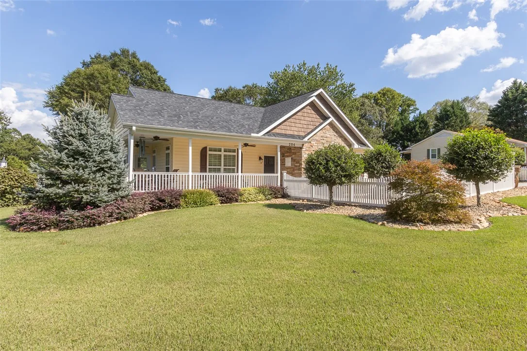 Property image 3 at 204 Frances Cannon Drive, Anderson, SC 29621