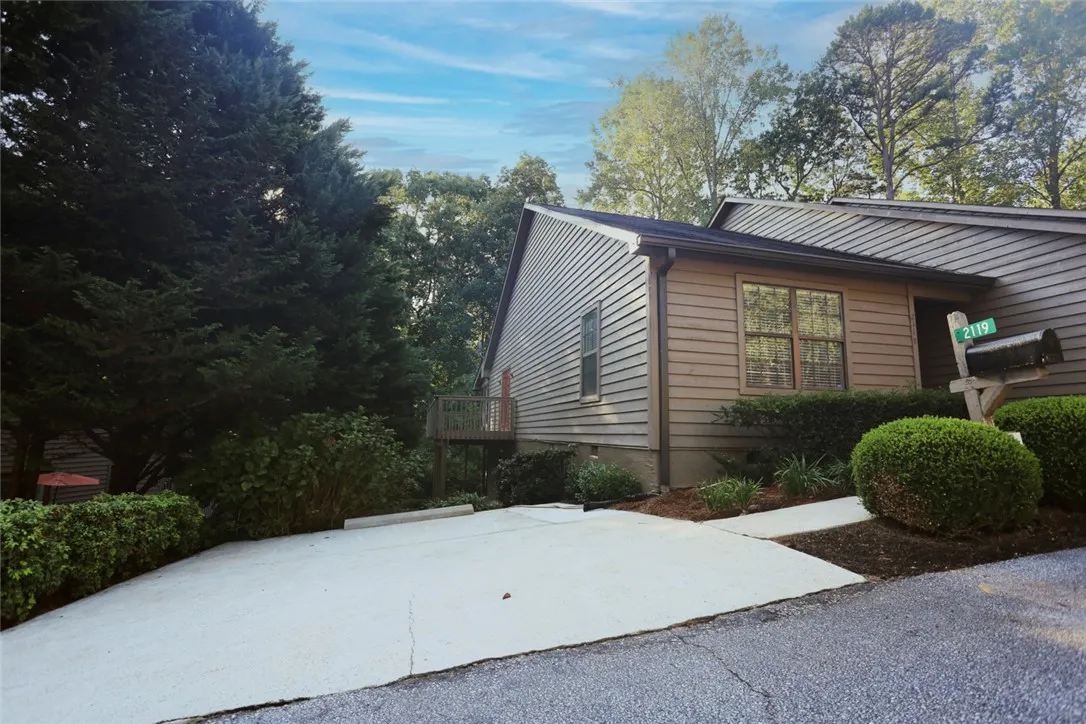 Property image 2 at 2119 Shea Lane, Seneca, SC 29672