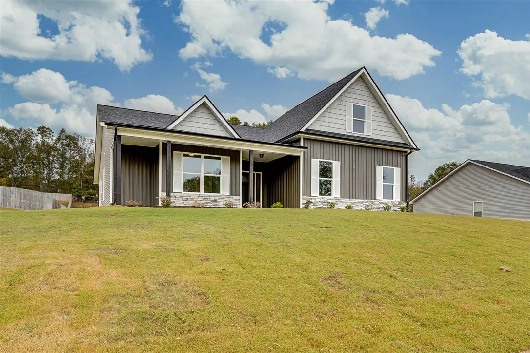 Property image 3 at 107 Cliftons Landing Drive, Anderson, SC 29625