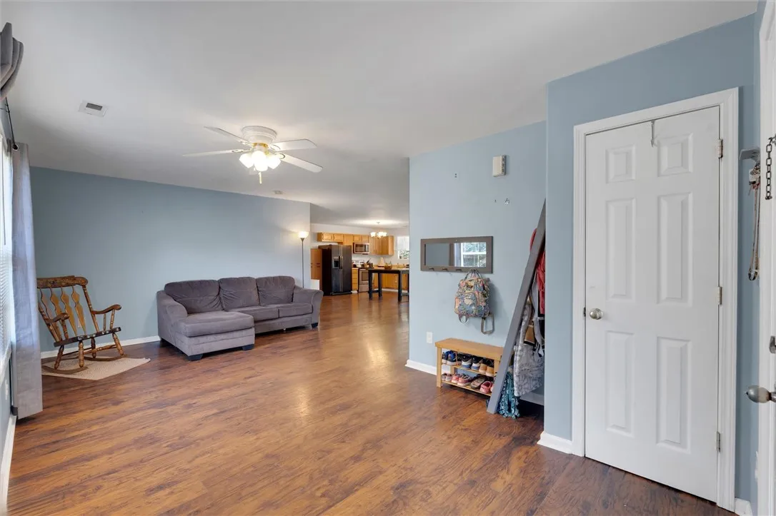 Property image 4 at 117 Greatview Lane, Greenville, SC 29611