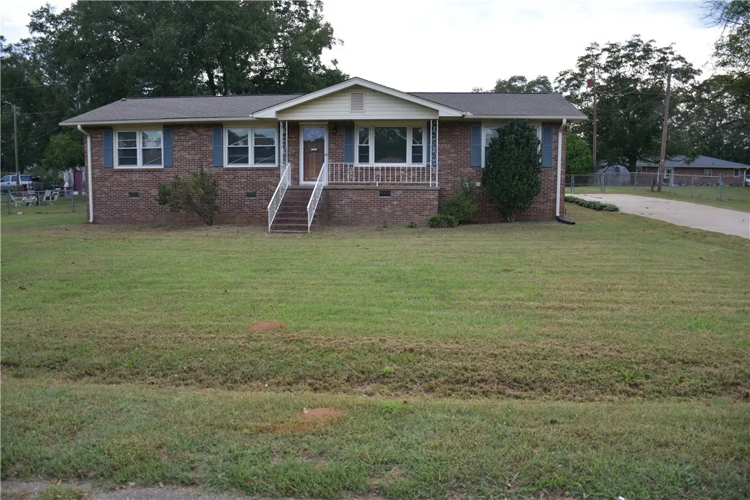 Property image 2 at 412 Auburn Avenue, Anderson, SC 29626