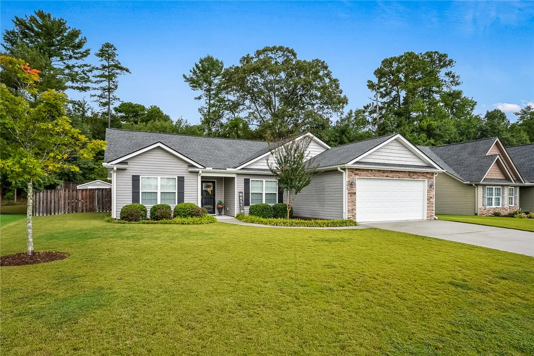 103 Gallant Lane