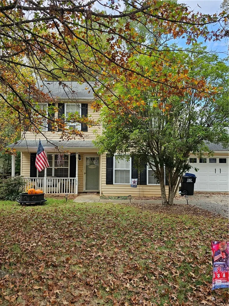Hunters Glen, Anderson Community
