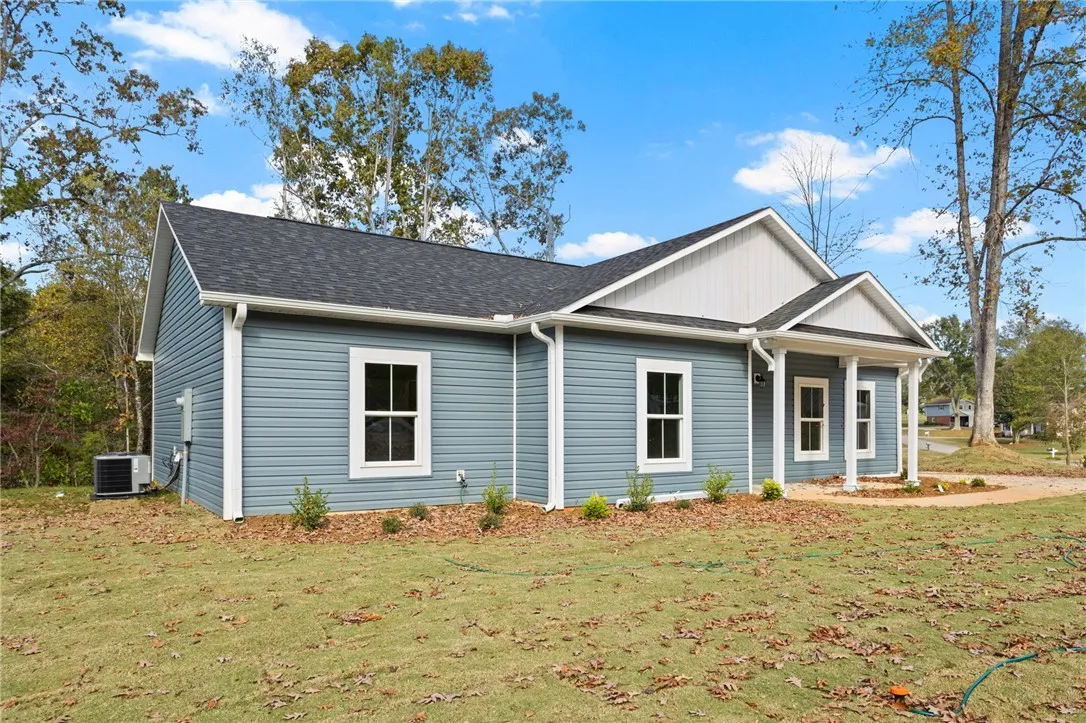 Property image 1 at 314 Forest Creek Drive, Seneca, SC 29678
