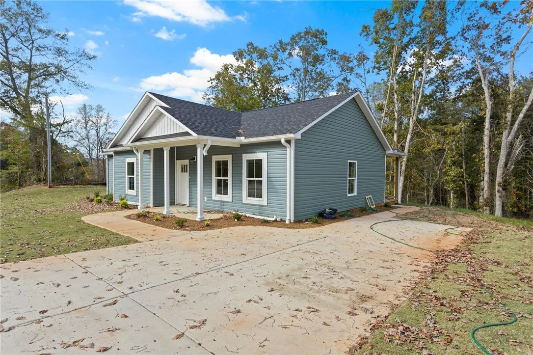 Property image 3 at 314 Forest Creek Drive, Seneca, SC 29678