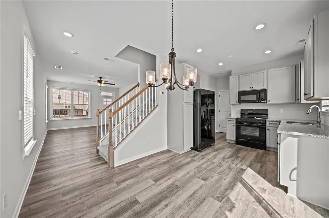 419 Bee Cove Way