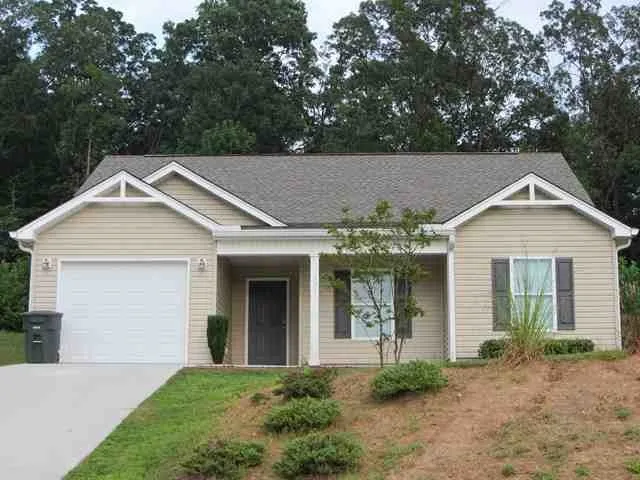 Property image 2 at 130 Cove View Court, Seneca, SC 29678