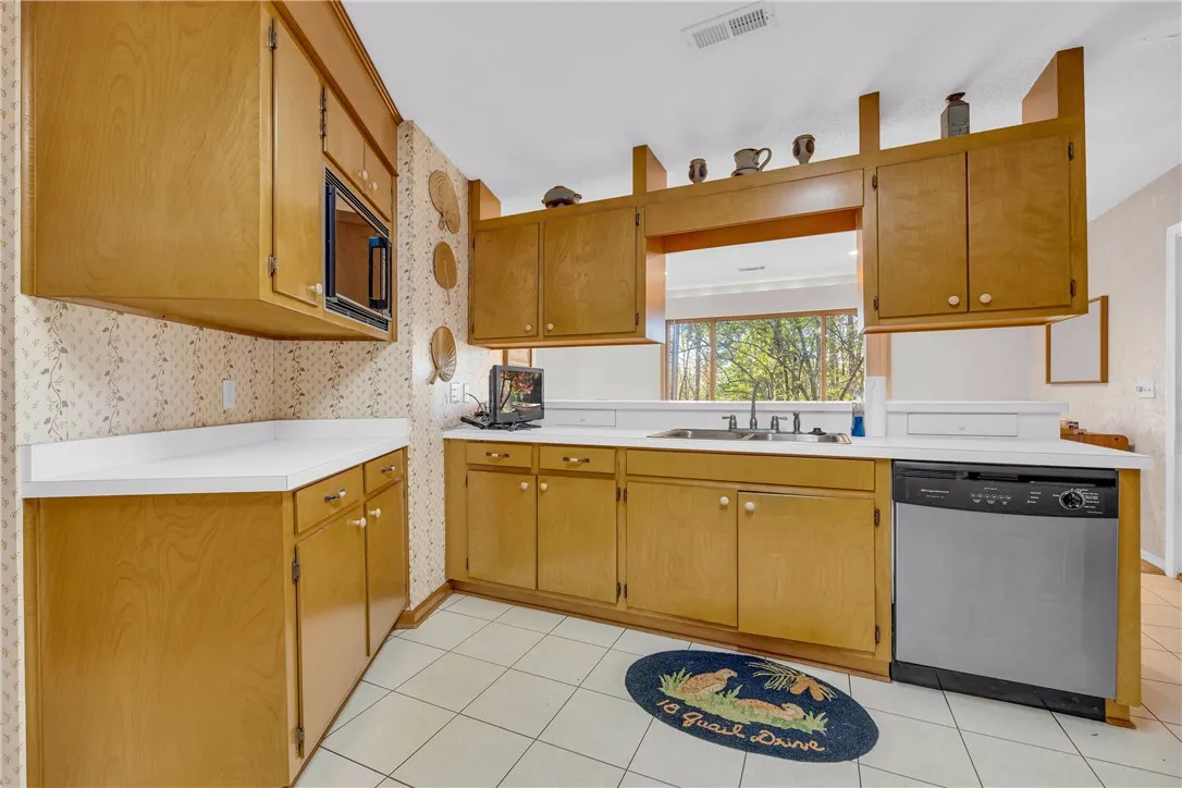 Property image 3 at 18 Quail Drive, Salem, SC 29676