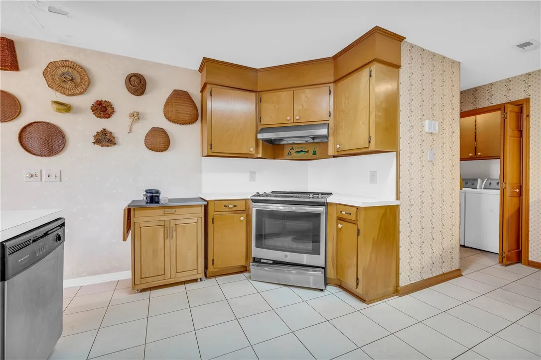 Property image 4 at 18 Quail Drive, Salem, SC 29676
