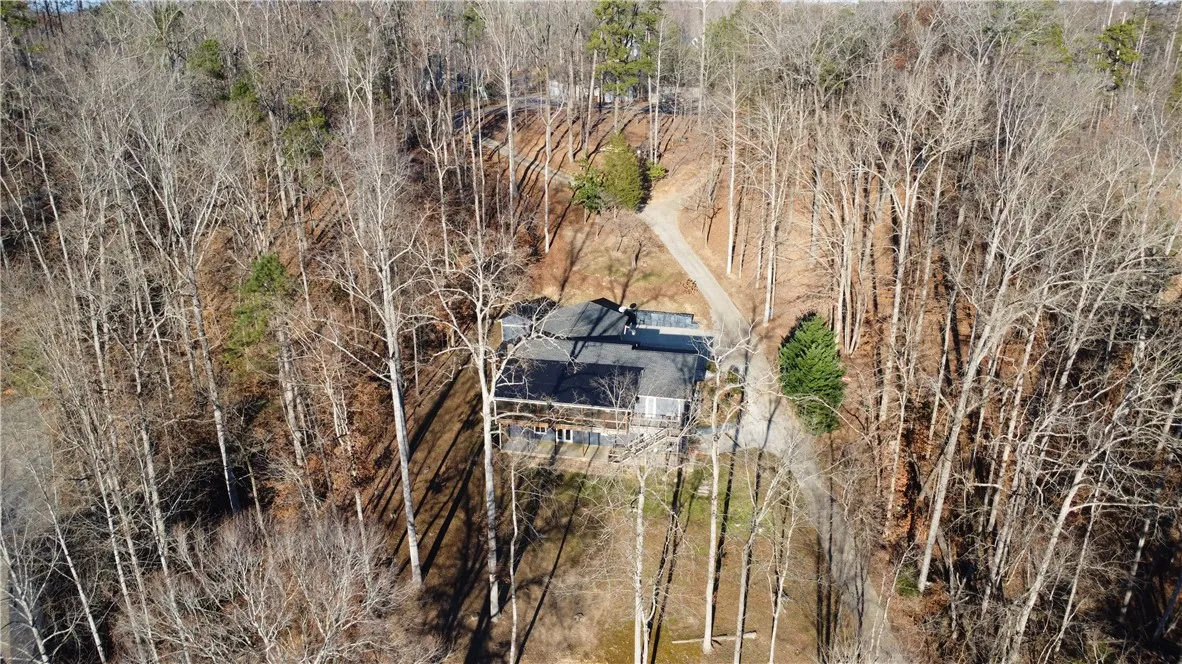 Property image 2 at 505 Inlet Drive, Seneca, SC 29672