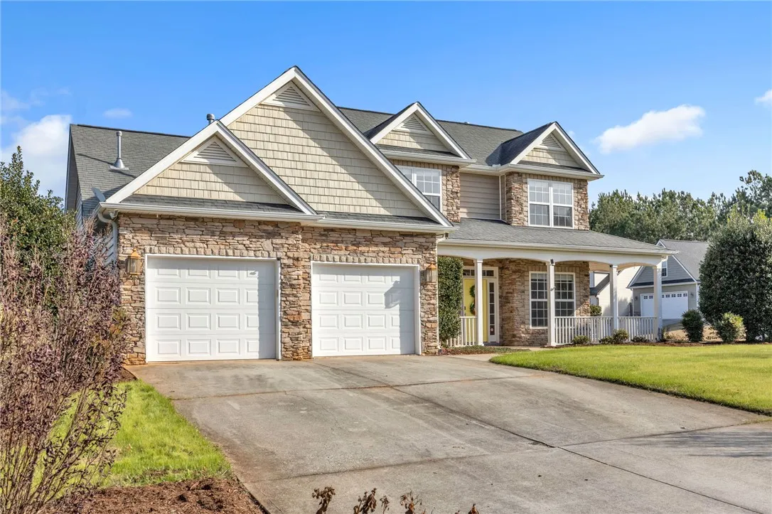 Property image 2 at 2 Admiral Court, Anderson, SC 29621