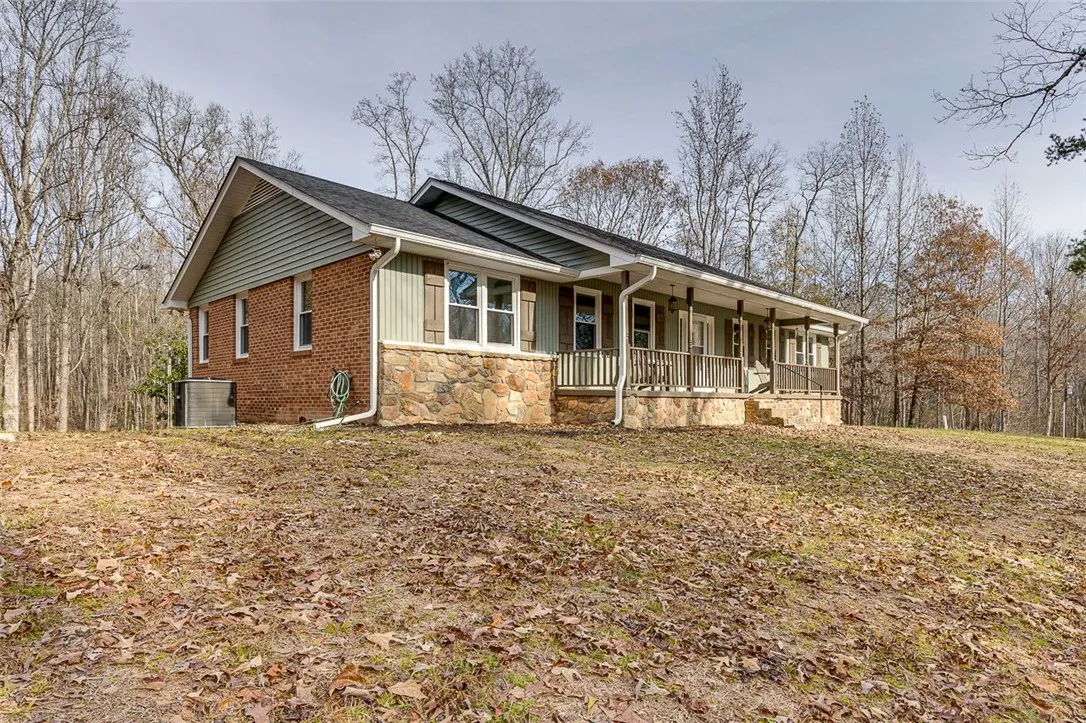 Property image 1 at 201 Arrowhead Trail, Easley, SC 29642