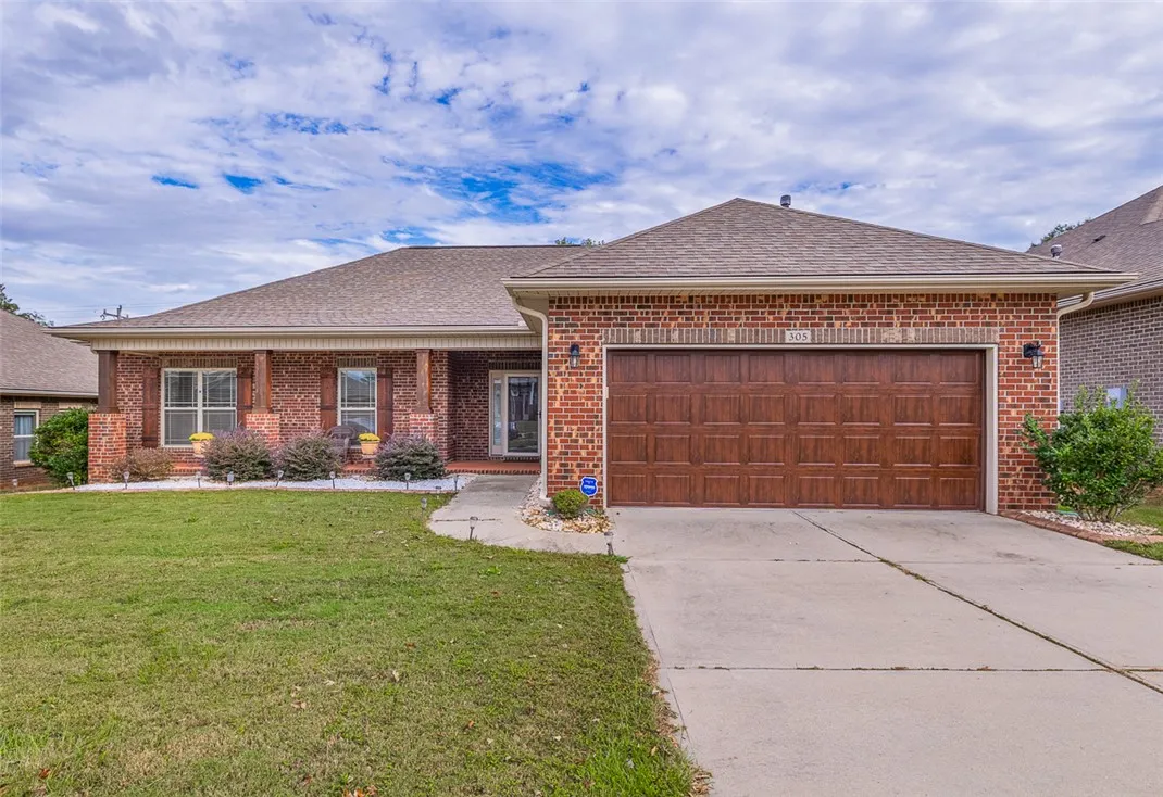 Property image 4 at 305 Rabbit Run Trail, Simpsonville, SC 29681