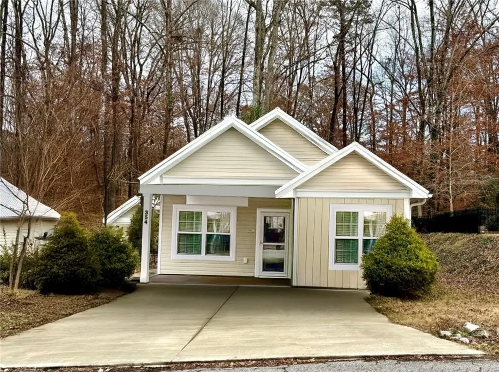 Property image 2 at 354 Woodland Drive, Walhalla, SC 29691