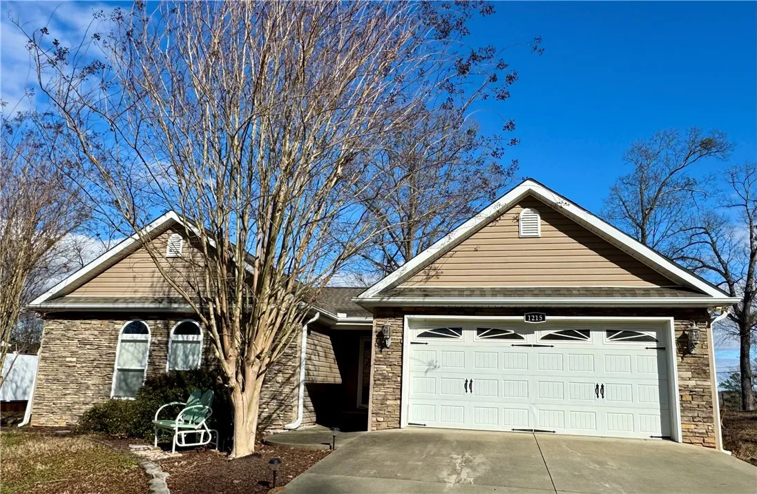 Property image 1 at 1215 Andersonville Road, Townville, SC 29689
