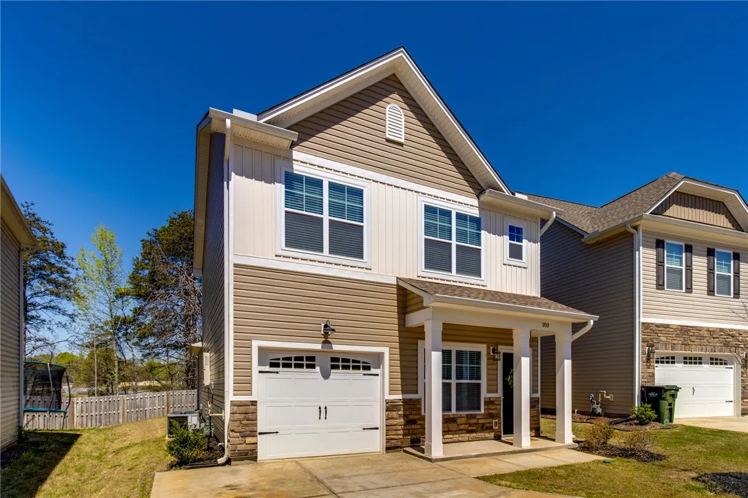 Property image 2 at 180 Highland Park Court, Easley, SC 29642