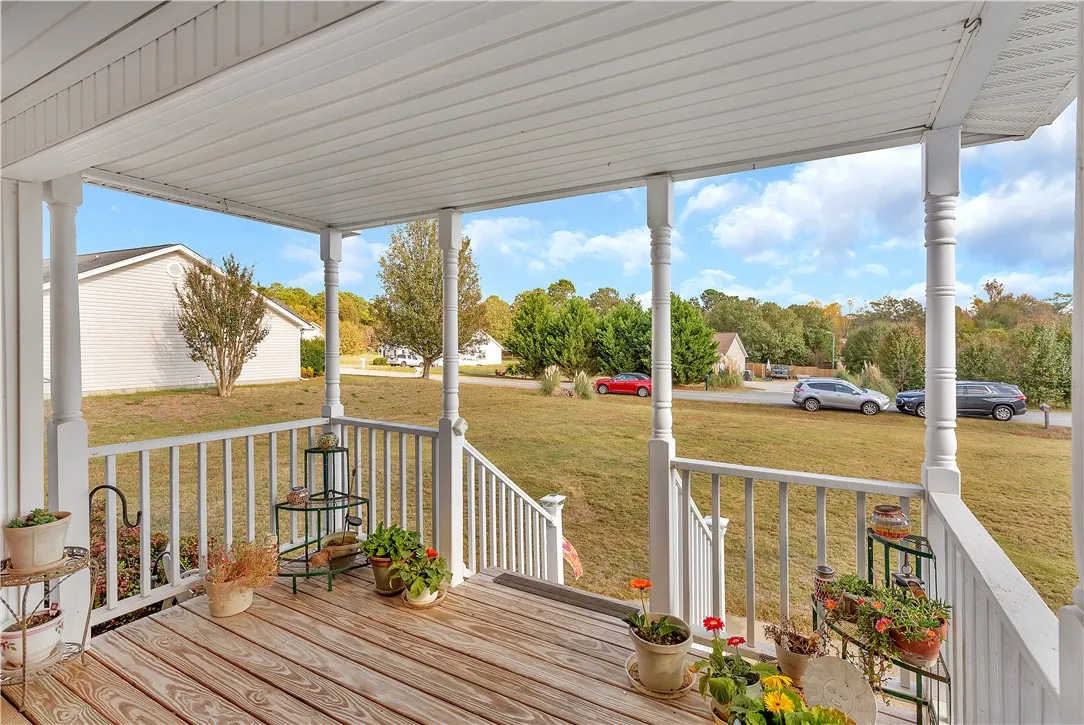 Property image 3 at 108 Chicoma Drive, Townville, SC 29689