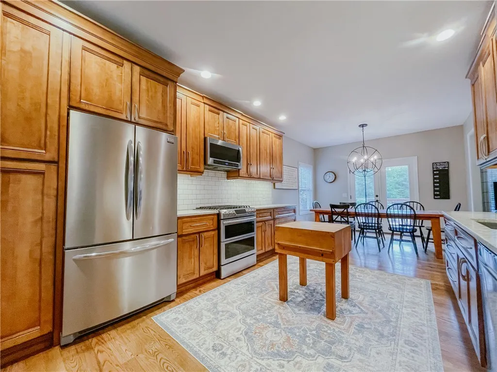 Property image 3 at 620 Providence Point Drive, Seneca, SC 29678