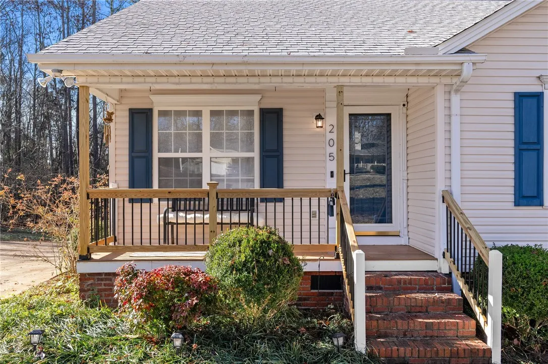 Property image 2 at 205 Princeton Drive, Easley, SC 29640