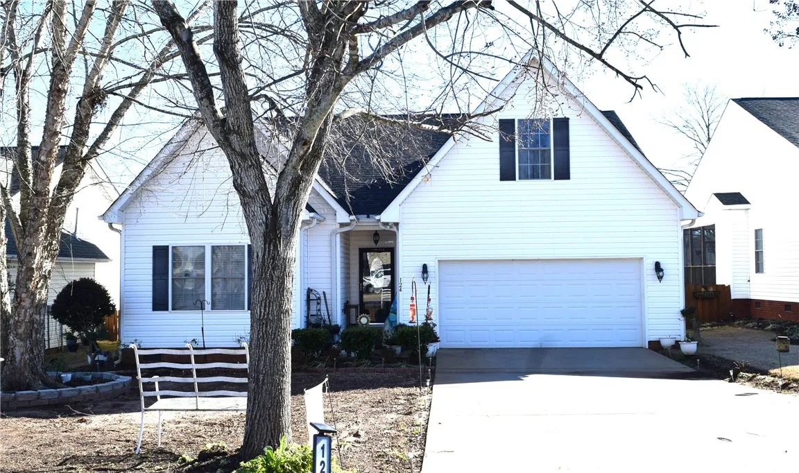 124 Elliott Circle