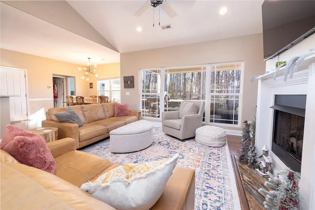 Property image 2 at 308 Ridgeside Court, West Union, SC 29696