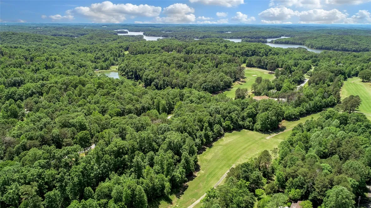 Property image 2 at 138 Tulip Lane, Westminster, SC 29693