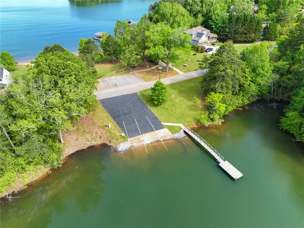 Property image 5 at 138 Tulip Lane, Westminster, SC 29693