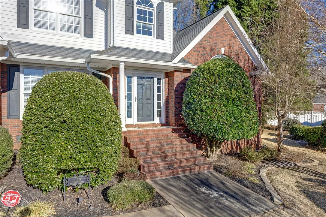 Property image 2 at 110 Carson Court, Easley, SC 29642
