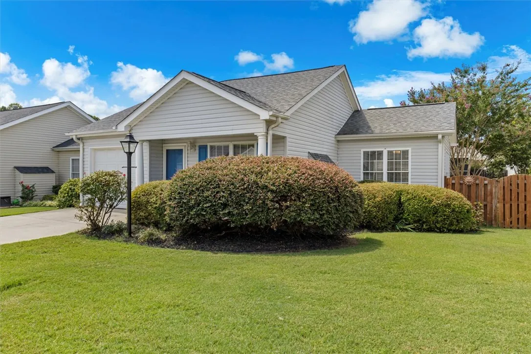 Property image 2 at 110 Lennox Lane, Easley, SC 29642