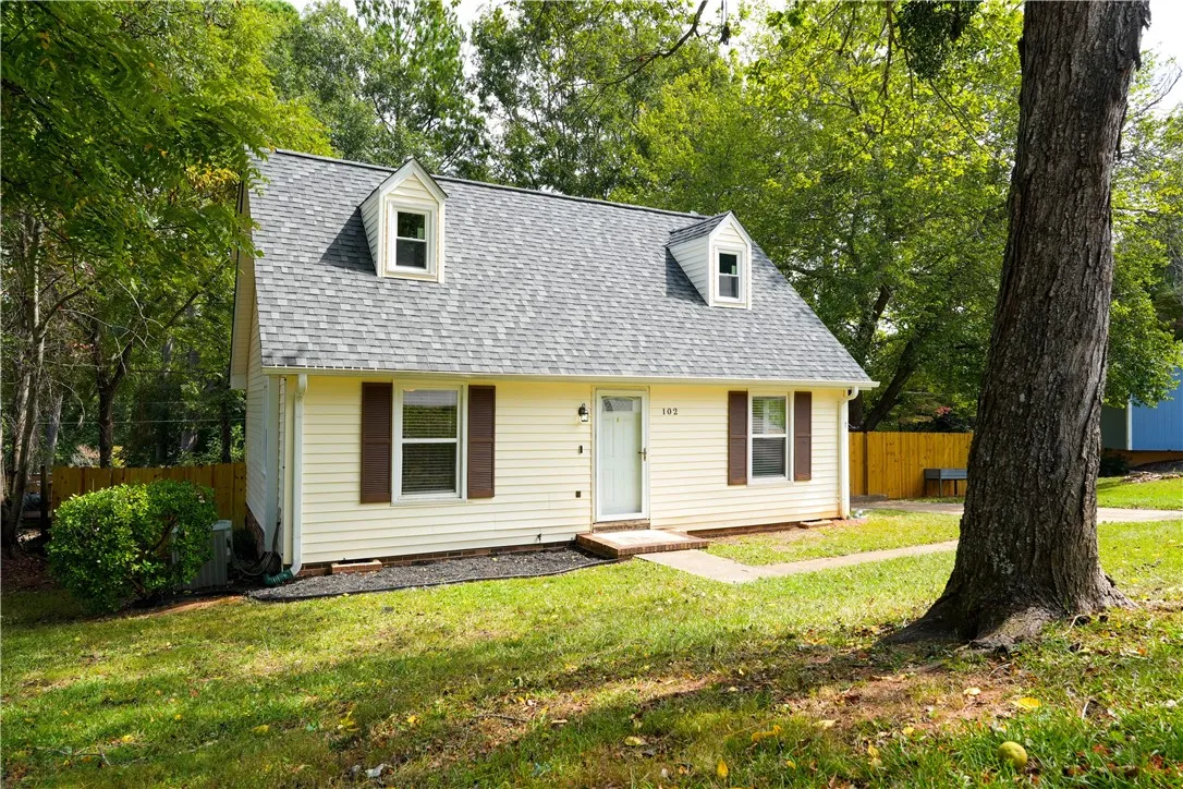 Property image 3 at 102 Sherry Lane, Easley, SC 29640
