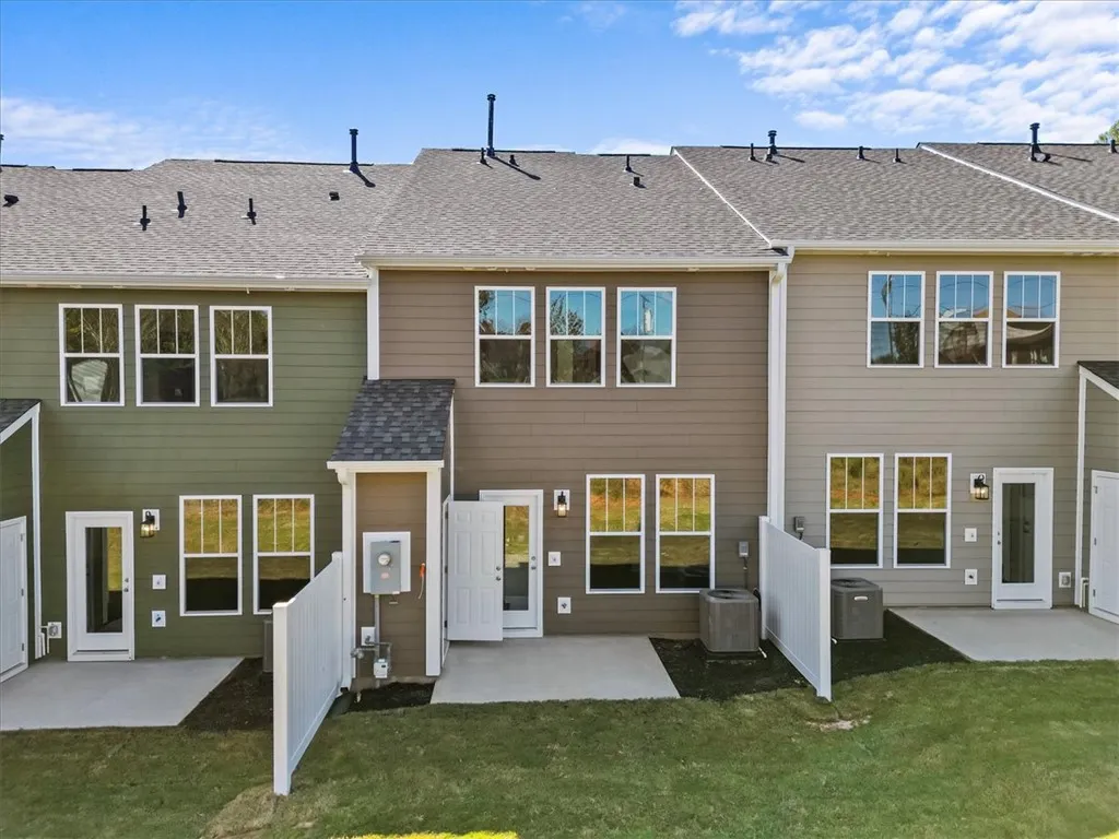 Property image 3 at 260 Tippin Trail, Travelers Rest, SC 29690