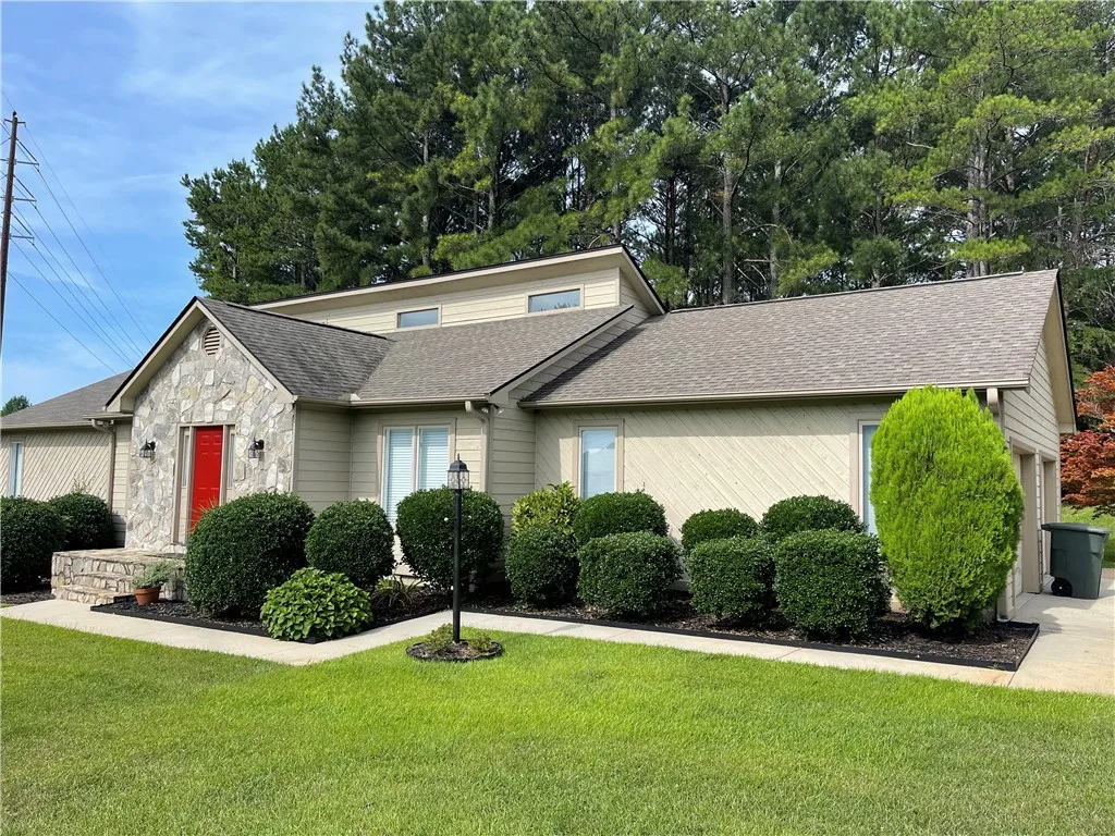 Property image 4 at 501 Old Mill Road, Seneca, SC 29678