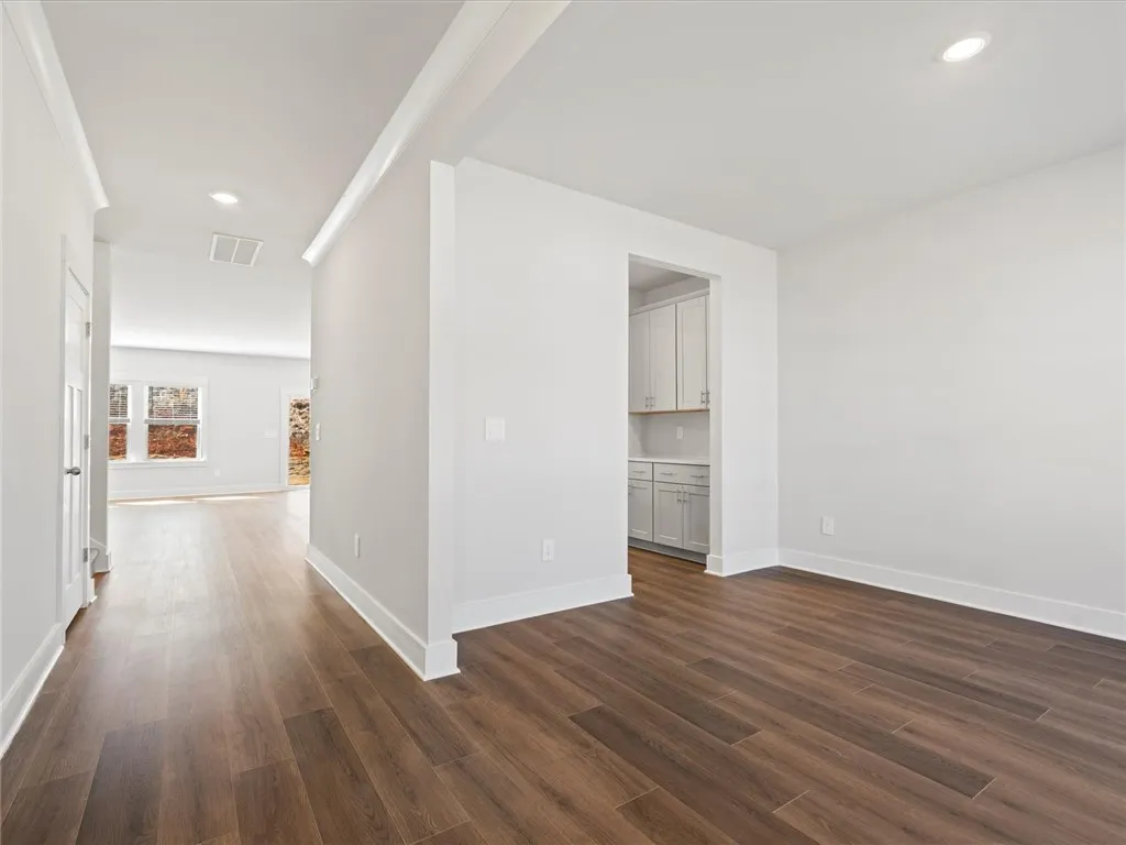 Property image 3 at 913 Burghley Circle, Greer, SC 29651