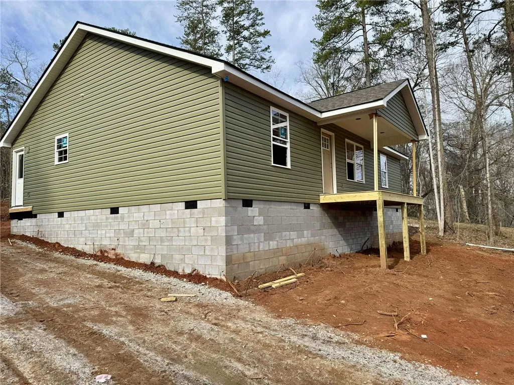 Property image 5 at 213 Wood Valley Drive, Westminster, SC 29693