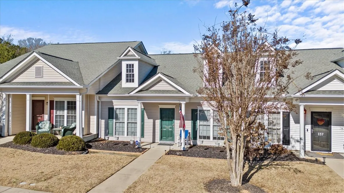 Property image 3 at 135 Heritage Place Drive, Pendleton, SC 29670