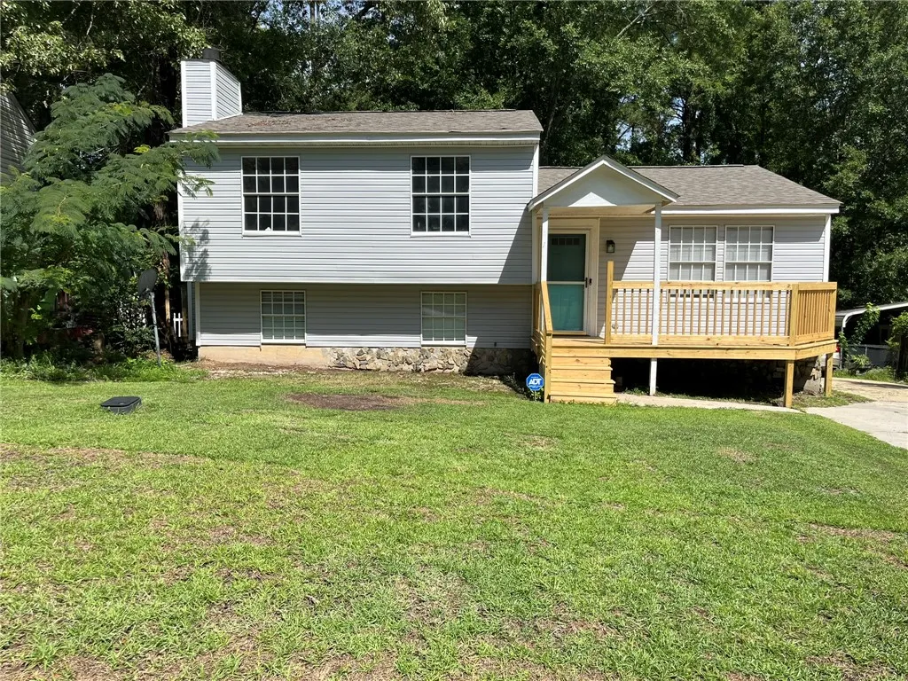 207 Woodspur Road