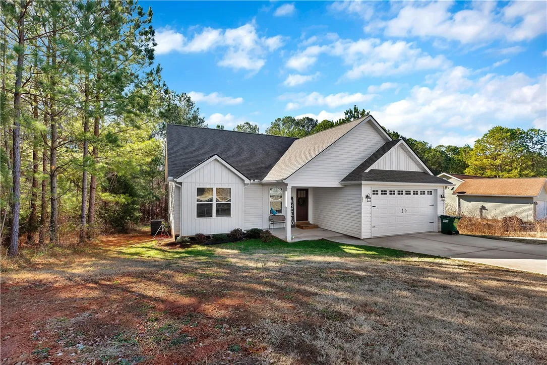 Property image 2 at 201 High Meadows Drive, Westminster, SC 29693