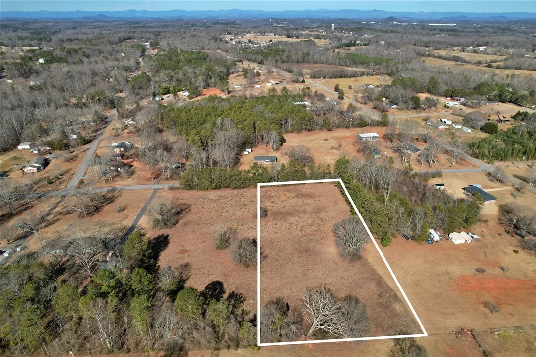 Property image 4 at 326 Pecan Drive, Liberty, SC 29657