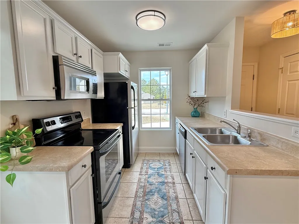 Property image 3 at 340 Oak Knoll Court, Seneca, SC 29678