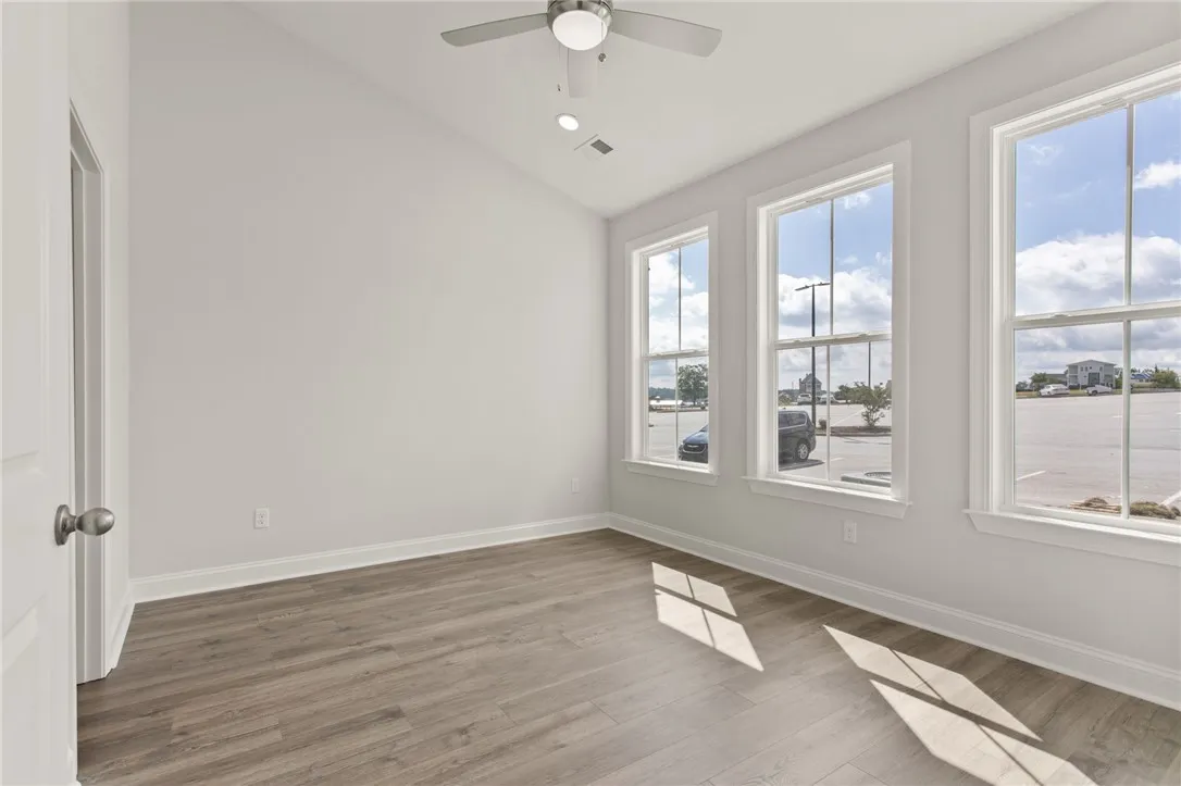 Property image 4 at 328 Lake Greenwood Boulevard, Greenwood, SC 29649