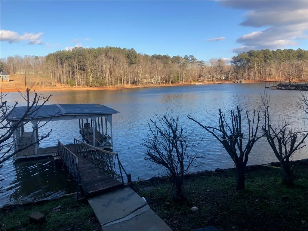 Property image 2 at 106 Holt Drive, Iva, SC 29655